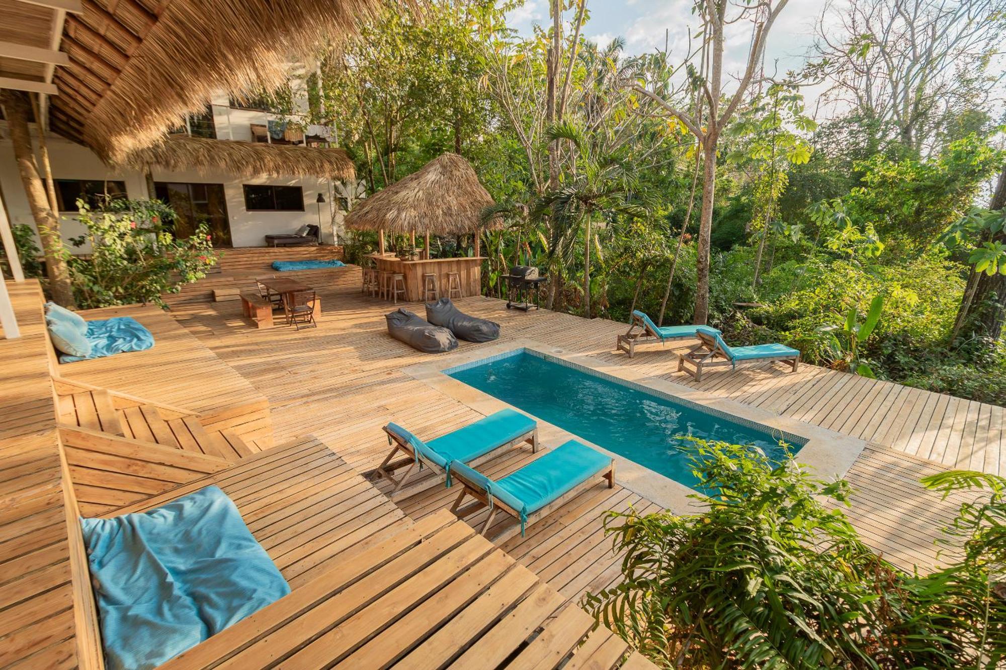 La Sana Surf Hotel, New Management, Few Mn Drive To The Beach Playa Santa Teresa  Экстерьер фото