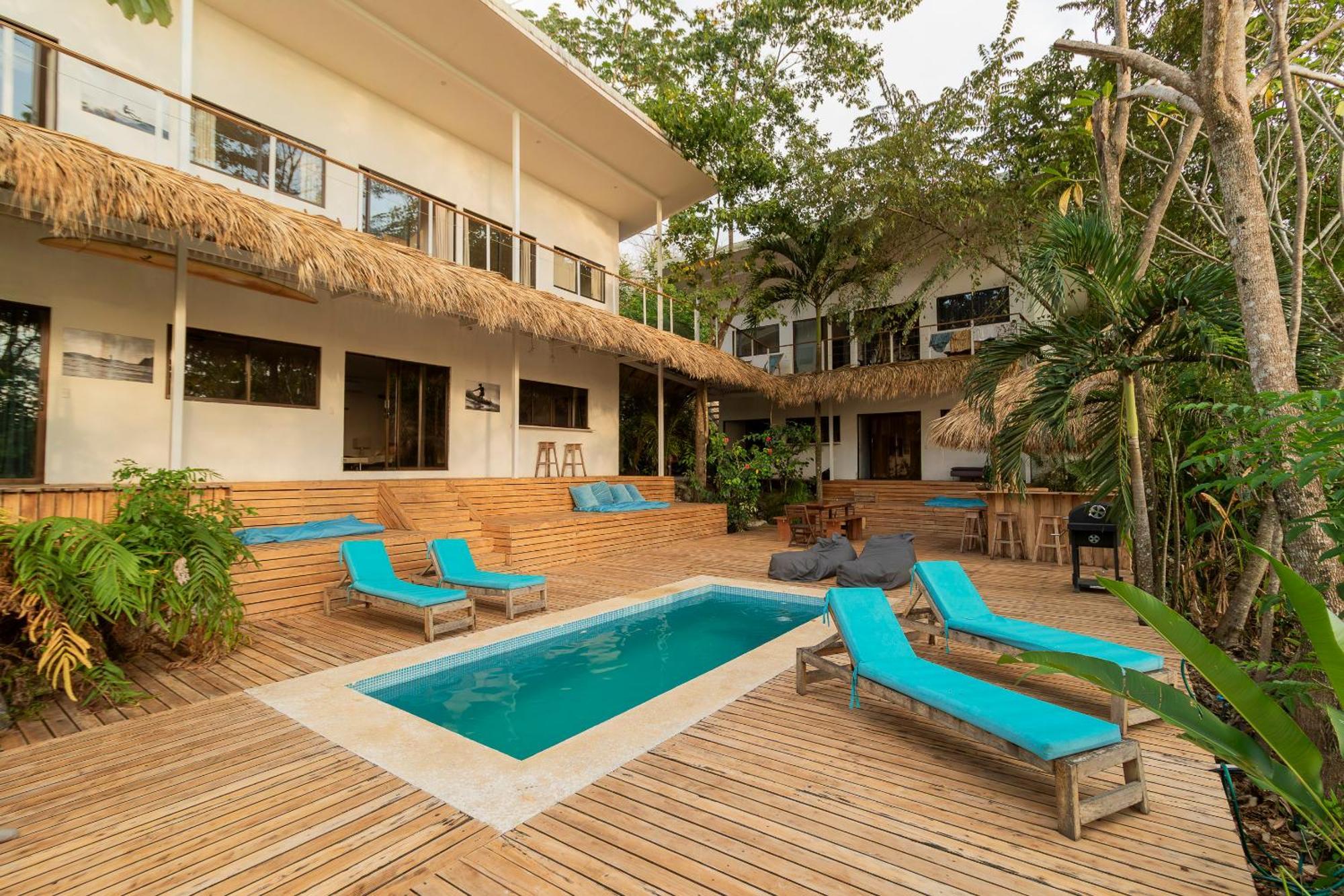 La Sana Surf Hotel, New Management, Few Mn Drive To The Beach Playa Santa Teresa  Экстерьер фото
