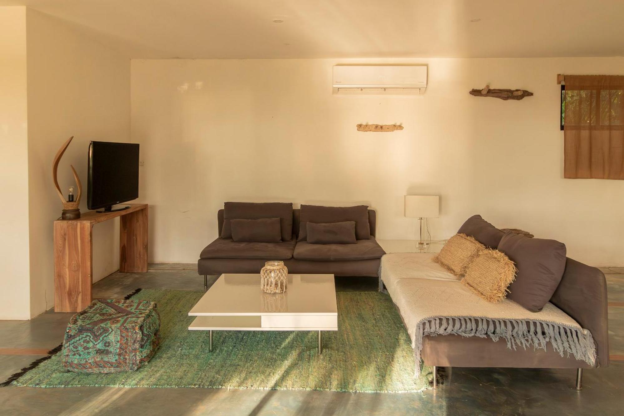 La Sana Surf Hotel, New Management, Few Mn Drive To The Beach Playa Santa Teresa  Экстерьер фото